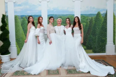 Видеорепортаж с открытия выставки свадебных ретро-платьев в Нижегородском Доме бракосочетания