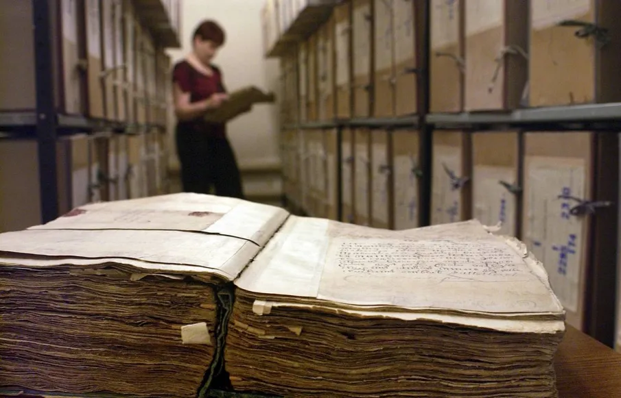 Завершена передача книг государственной регистрации актов гражданского состояния Нижегородской губернии за 1918−1925 гг. в ЦАНО